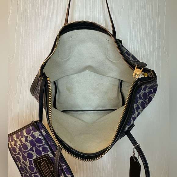 Coach Taxi Tote Signature Coated Canvas Purple Black Zipper Closure Pouch Bag - Picture 9 of 13